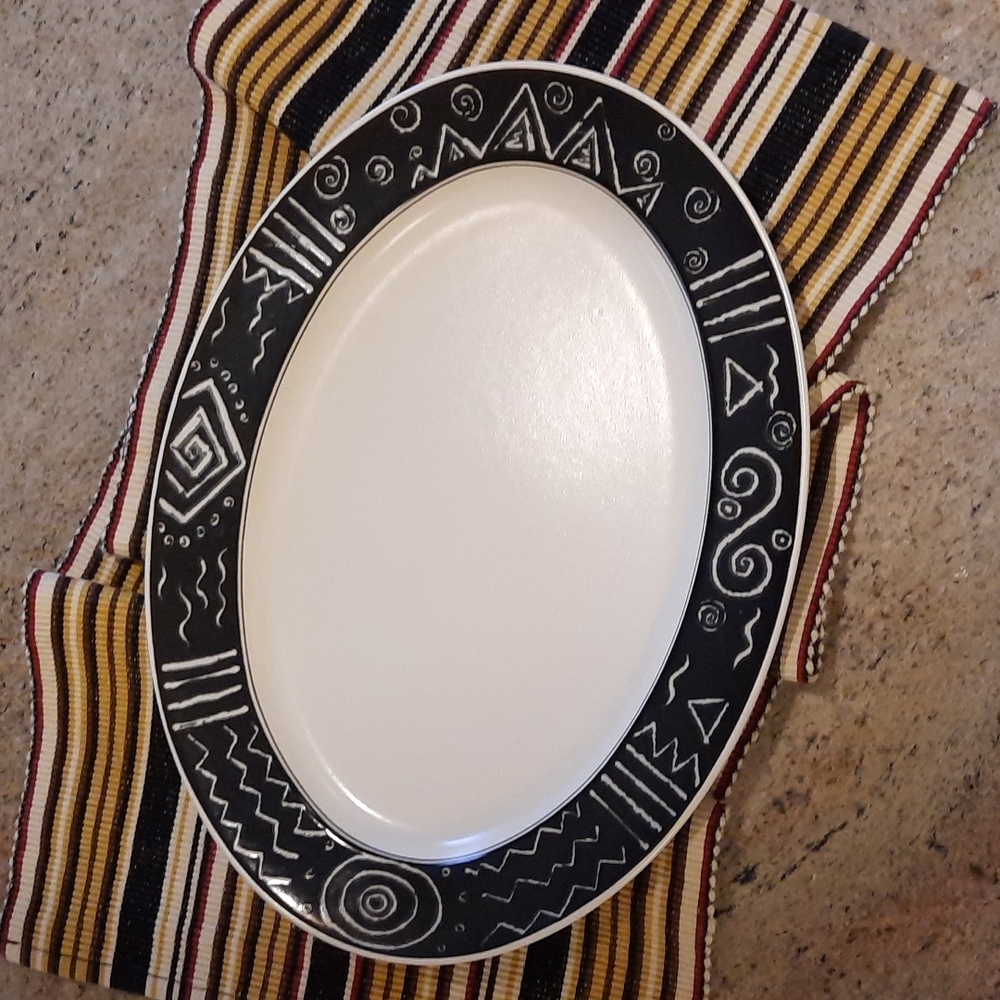Huge Mikasa Platter / oven safe